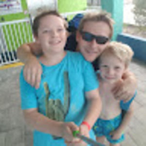 Meet your Posher, Dana